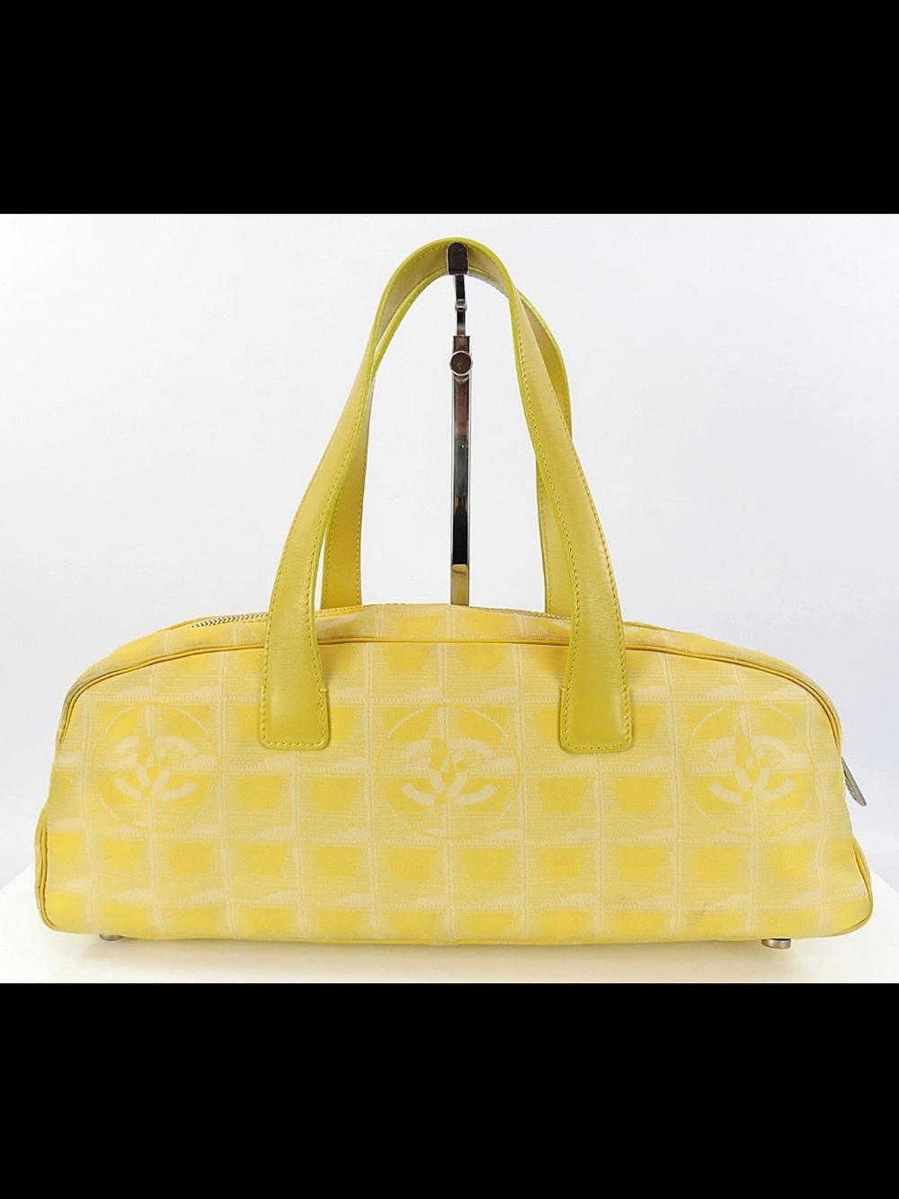 CHANEL Yellow Patterned Shoulder Bag